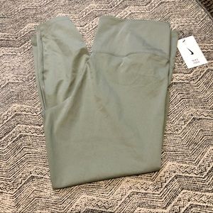NWT Nike Yoga Dri-Fit Leggings